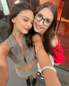 Woollard Sisters – #Photo (366)